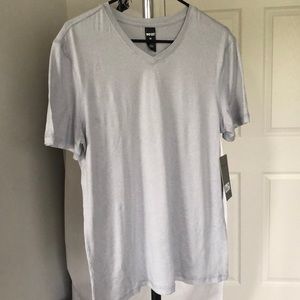 NWT 90 Degree Men’s super soft light heather gray v-neck t-shirt